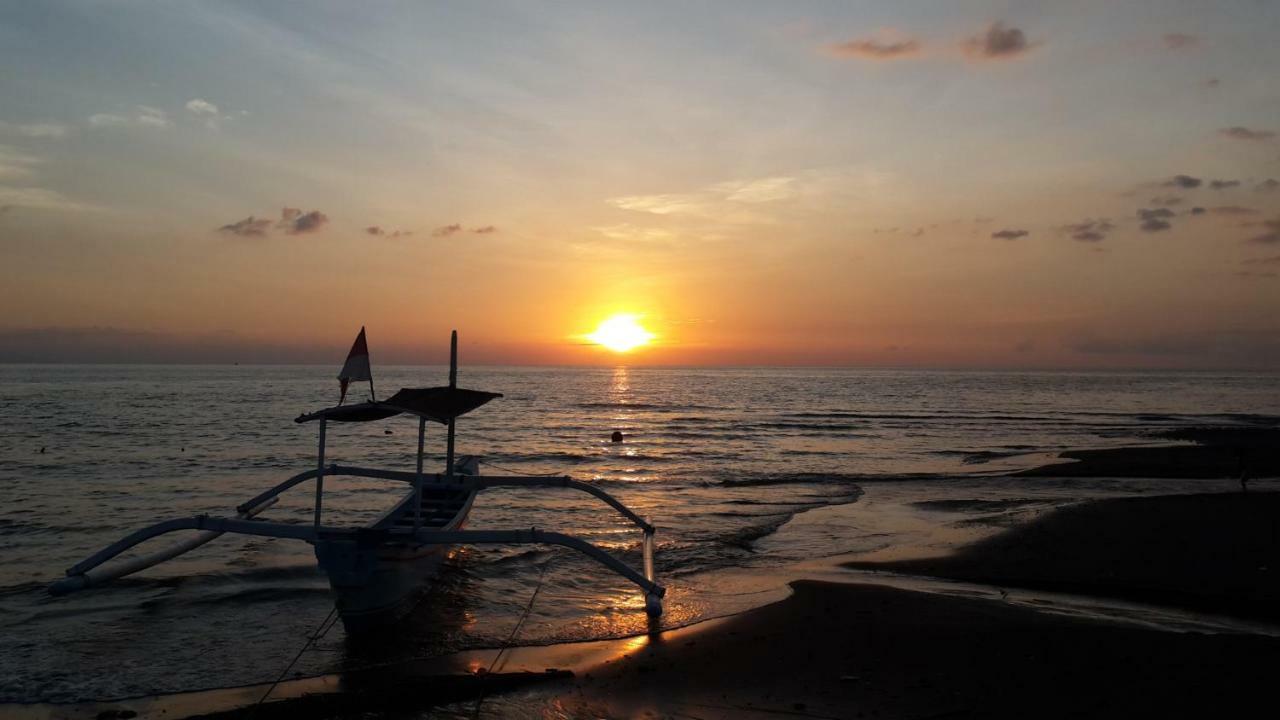 Bali Taman Beach Resort & Spa Lovina Buleleng  Ngoại thất bức ảnh